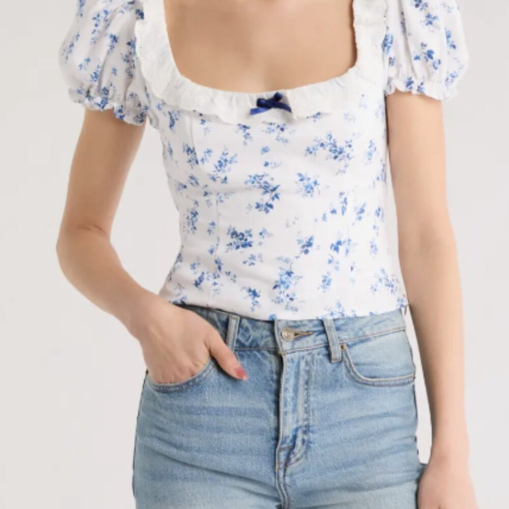 Reformation Alice Lace Trip puffed top
